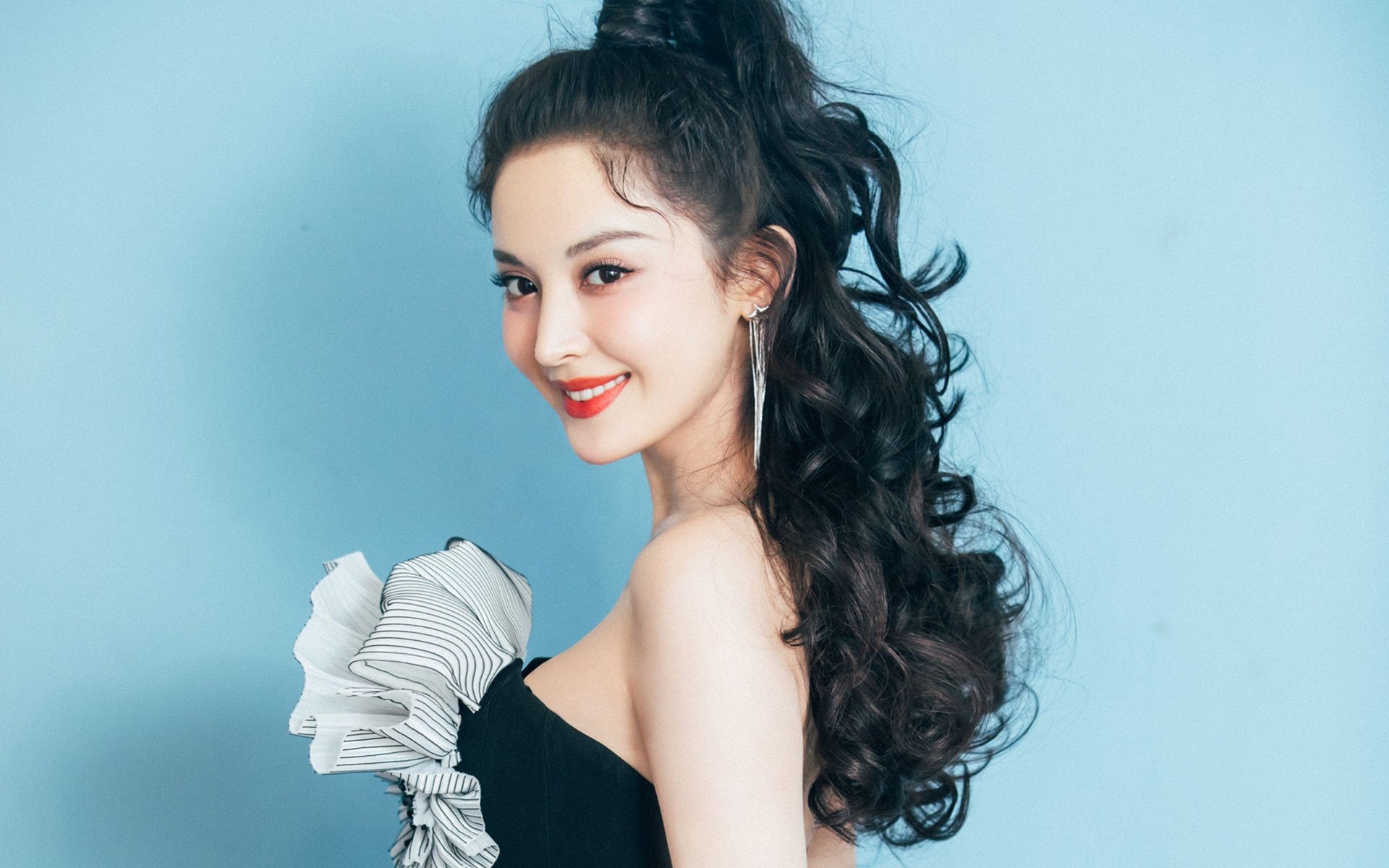 阿根廷豪强争冠战险胜贝蒂斯,拉什福德替补奇兵定乾坤