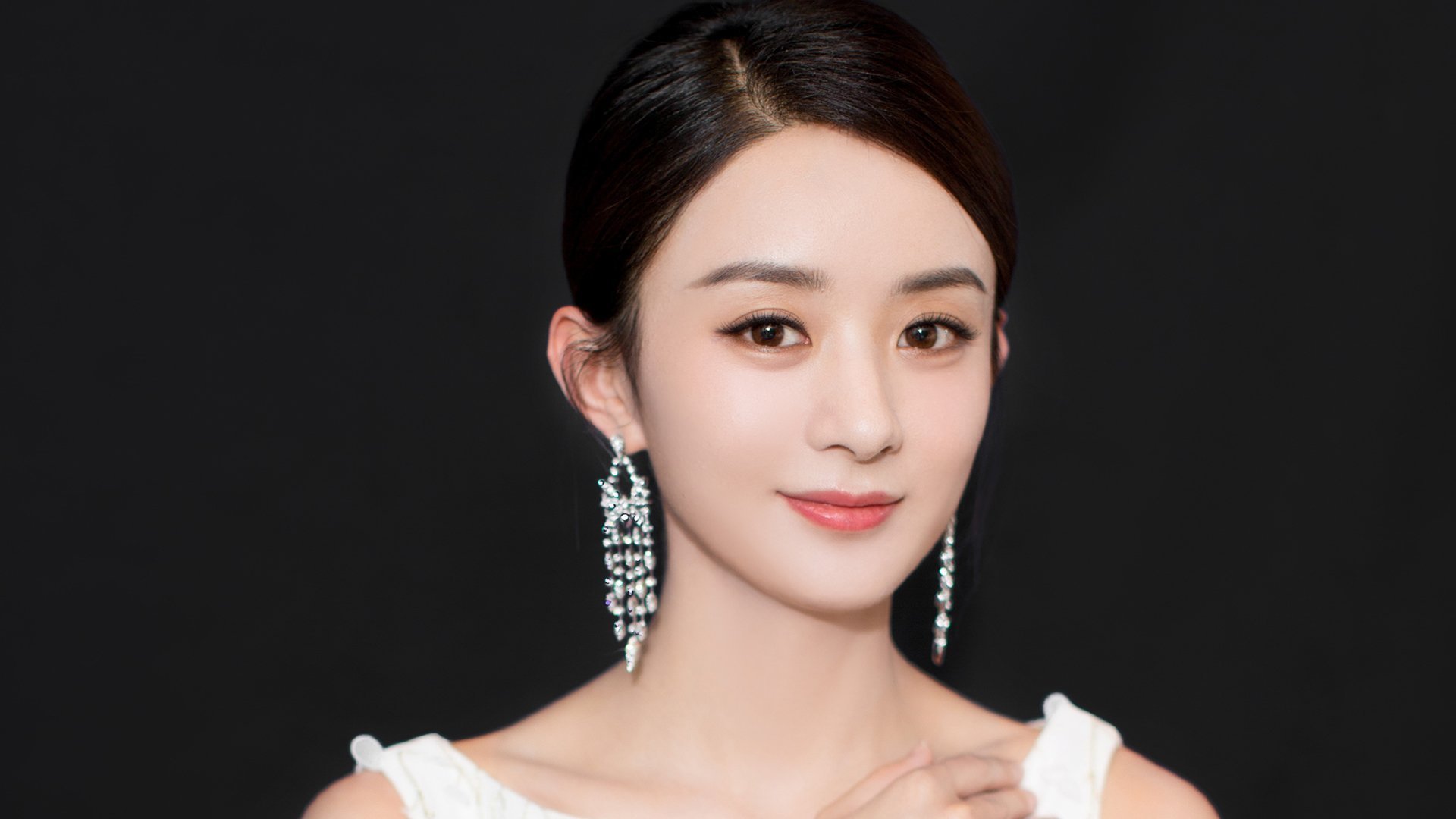 速度的盛宴,F1新赛季狂飙启幕,雄鹿疾风骤雨终结纽约悬念