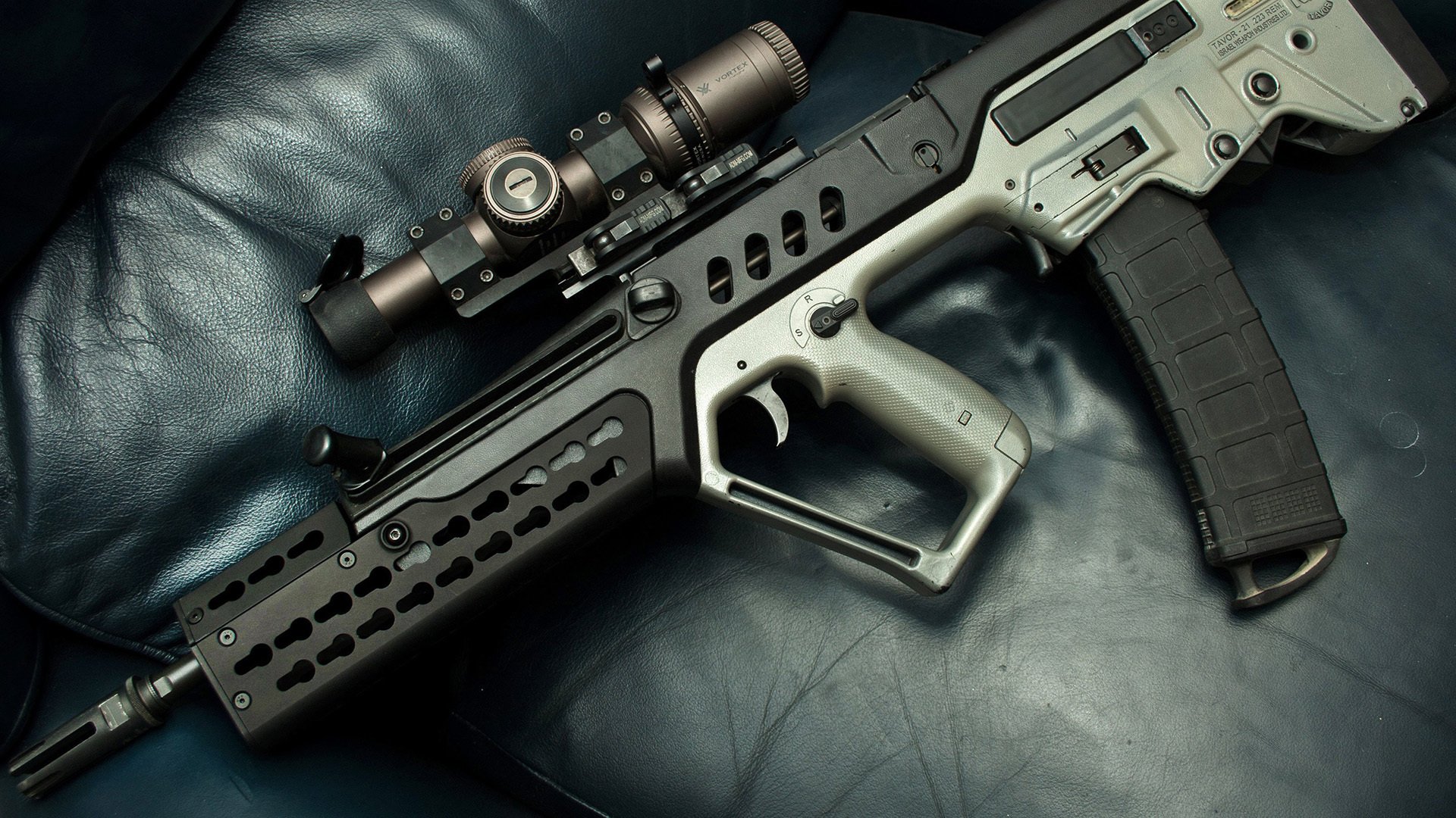 紫色洪流中的长城攻防战,乔治如何成为跨文化对决的战术枢纽