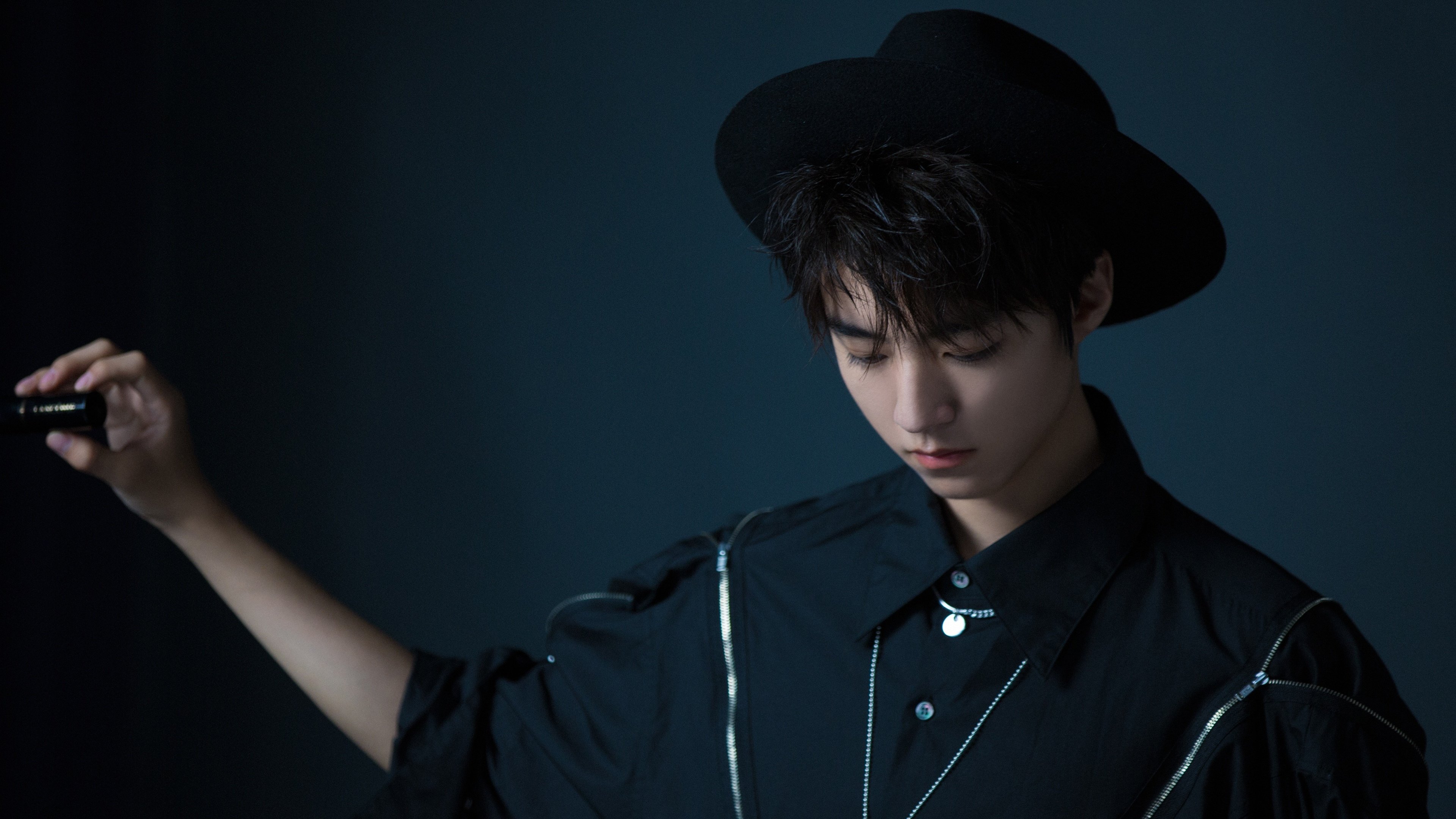 当戈贝尔统治公牛与雄鹿之战,一场数据幽灵的战术隐喻