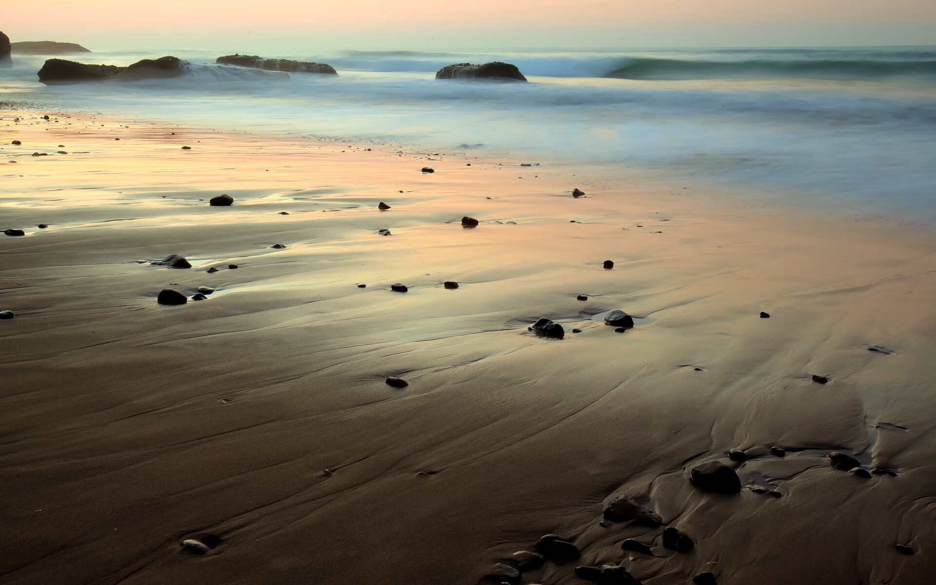 冰与火的碰撞,霍勒迪末节17分导演逆转,篮网加时险胜广东晋级